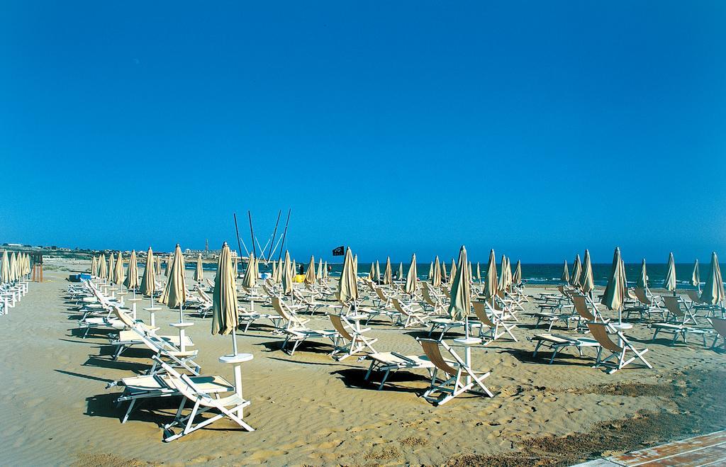 Igv Club Baia Samuele Hotell Sampieri Exteriör bild