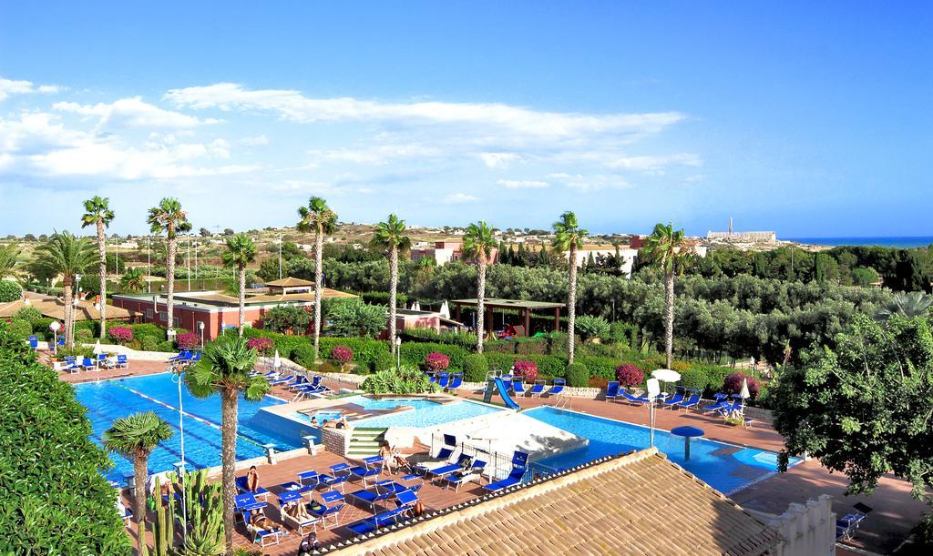 Igv Club Baia Samuele Hotell Sampieri Exteriör bild