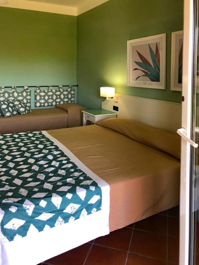 Igv Club Baia Samuele Hotell Sampieri Exteriör bild