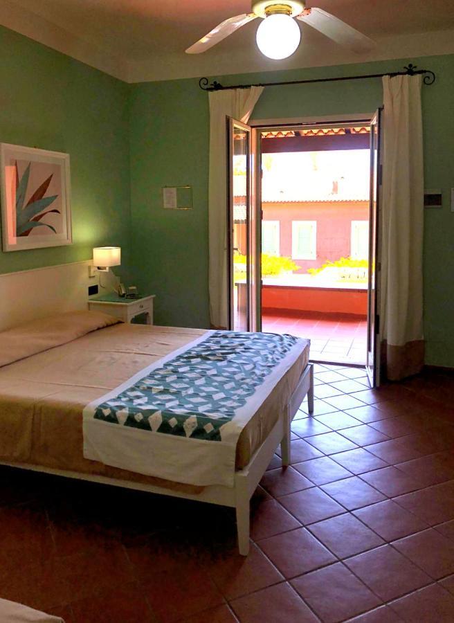 Igv Club Baia Samuele Hotell Sampieri Exteriör bild