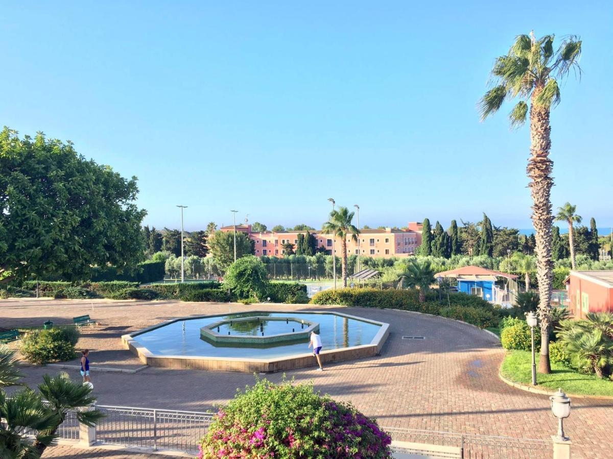 Igv Club Baia Samuele Hotell Sampieri Exteriör bild