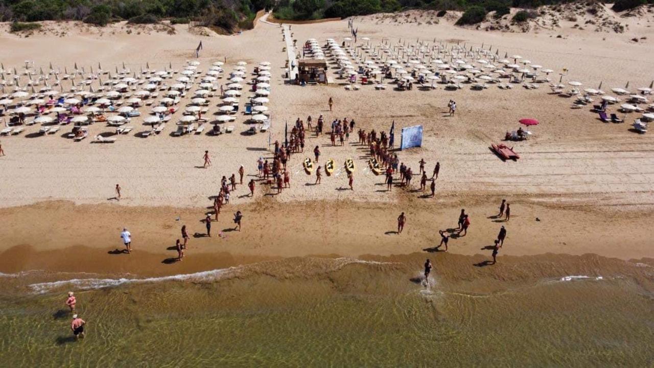 Igv Club Baia Samuele Hotell Sampieri Exteriör bild