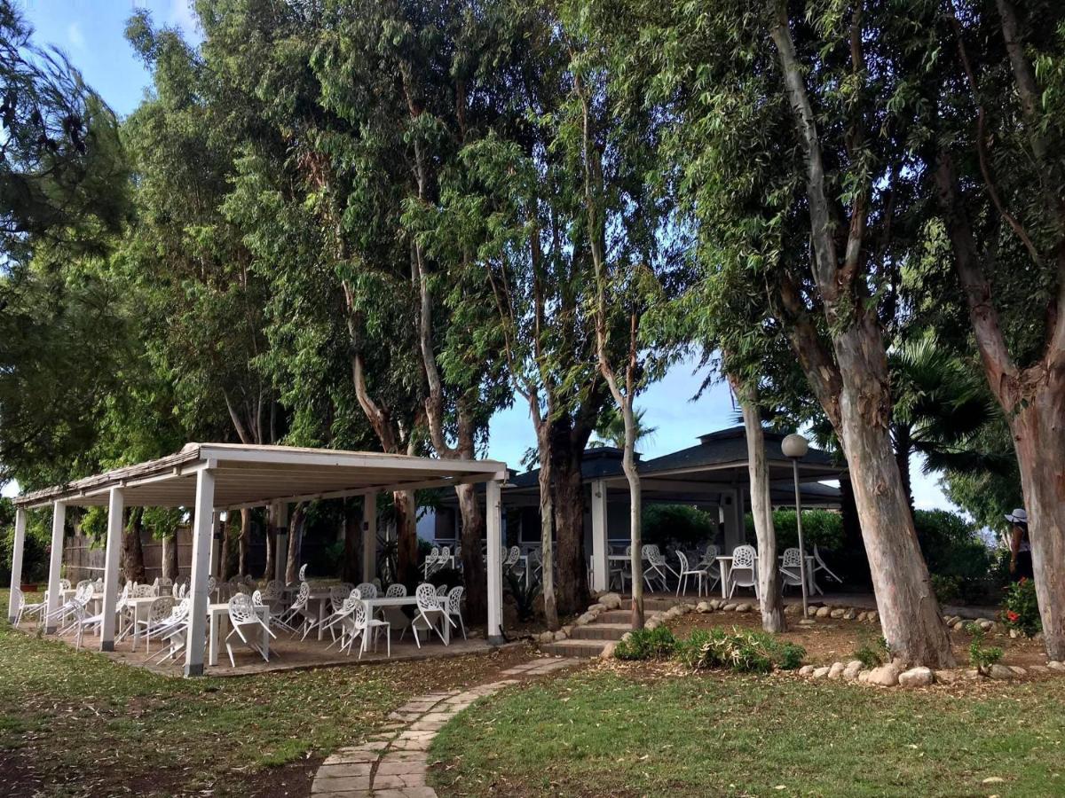 Igv Club Baia Samuele Hotell Sampieri Exteriör bild